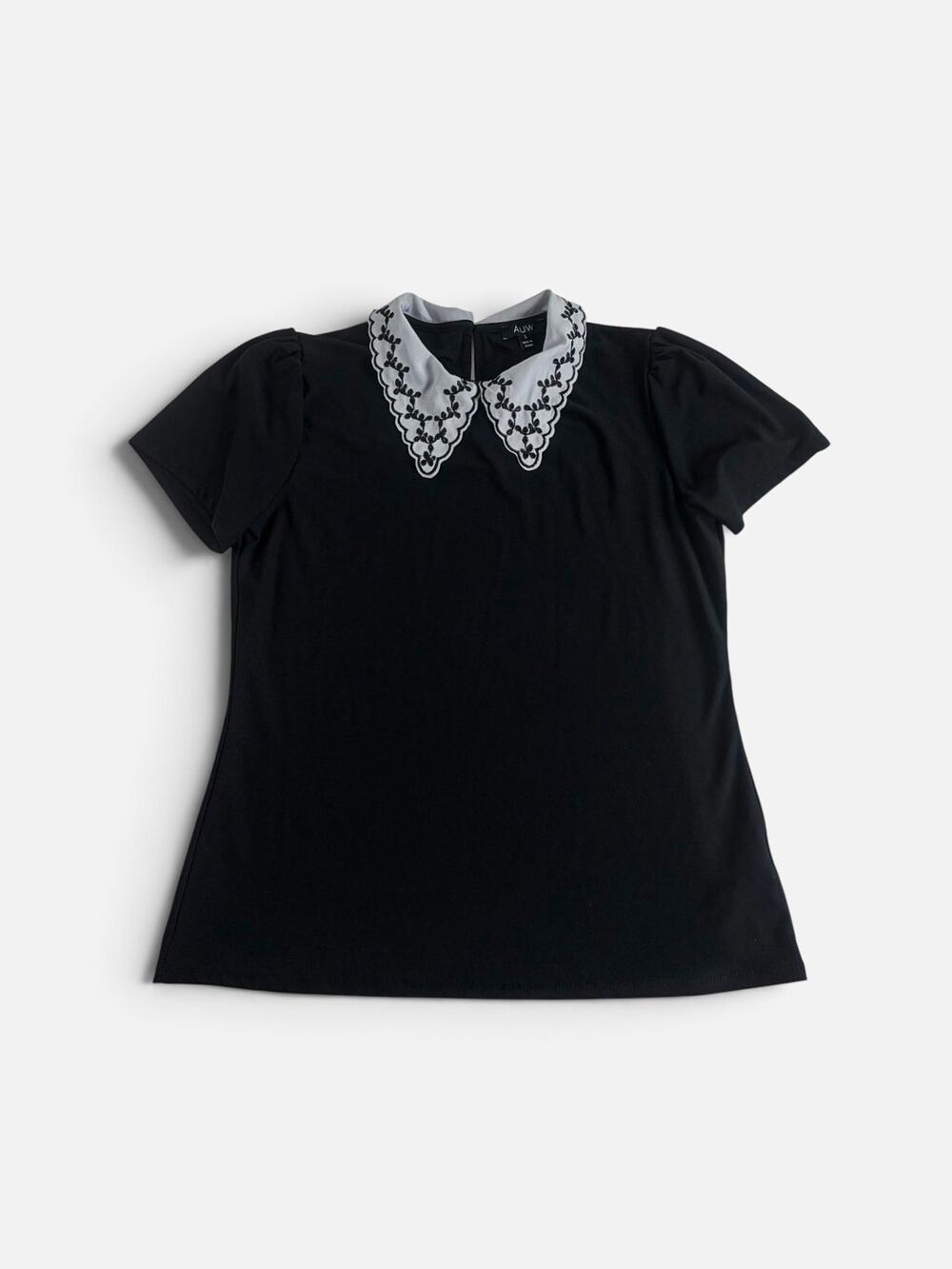 Dark Romantic Black Puff Sleeve Top w/ Grey Embroidered Peter Pan Collar Sz S